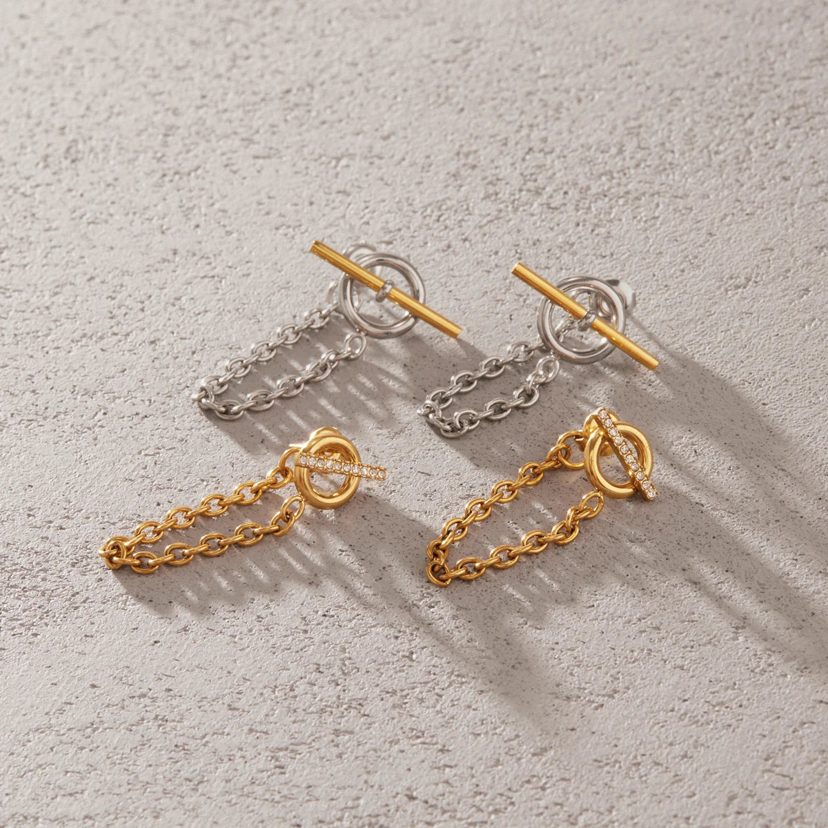Round White Zirconia Earrings