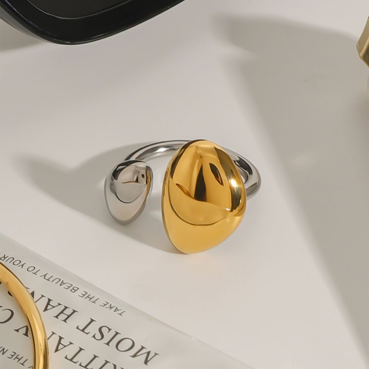 Cross Asymmetric Open Ring