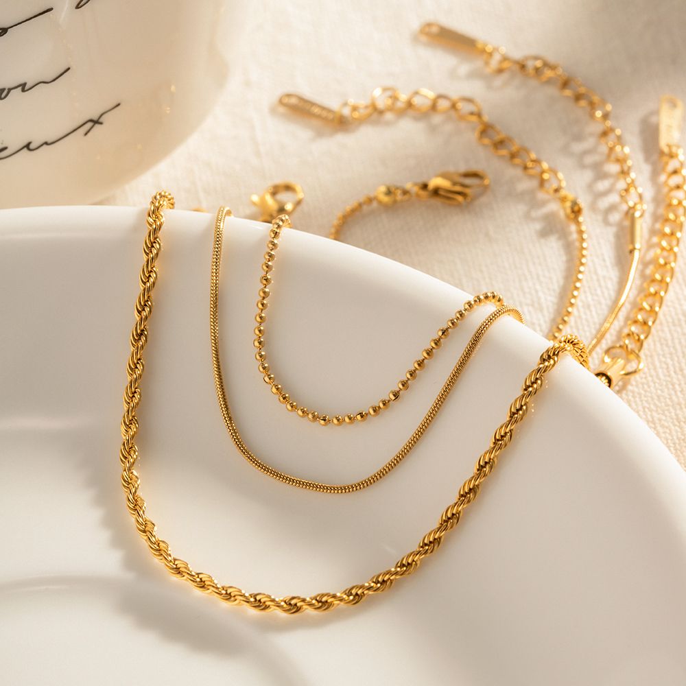 hin Twist Chain Bracelet