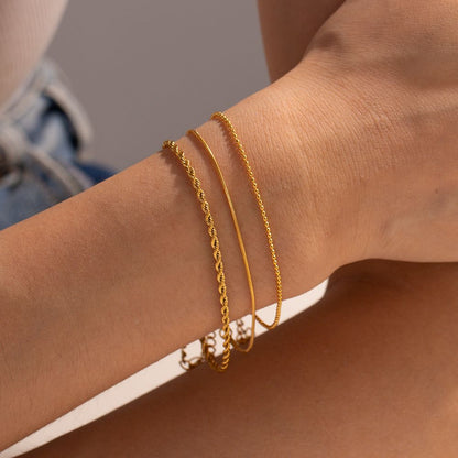 hin Twist Chain Bracelet