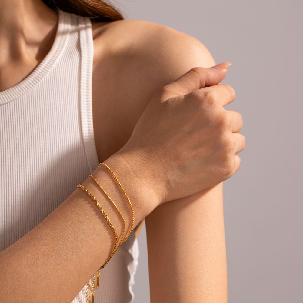 hin Twist Chain Bracelet