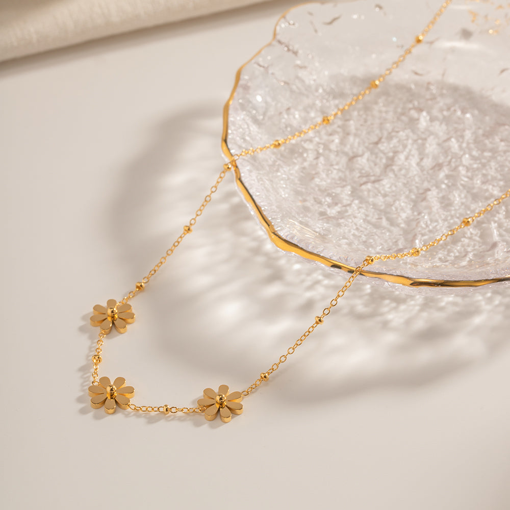 Rhinestone Flower Necklace