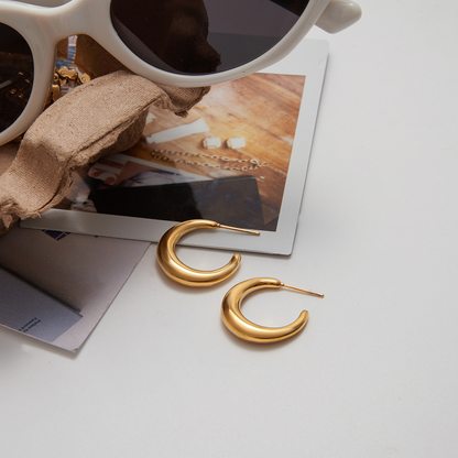 C-Ring Hollow Earring