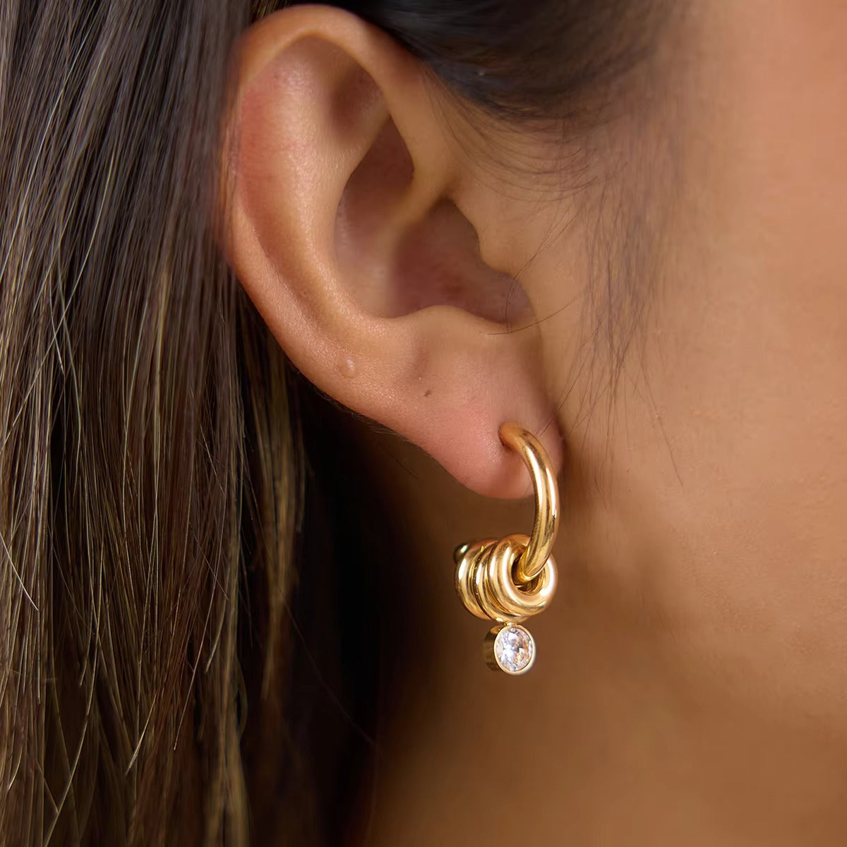 Round White Zirconia Earrings