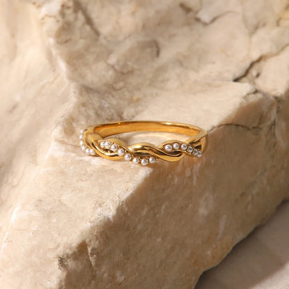 Pearl Twist Ring