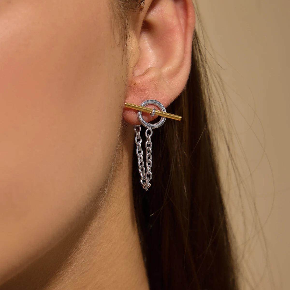 Round White Zirconia Earrings
