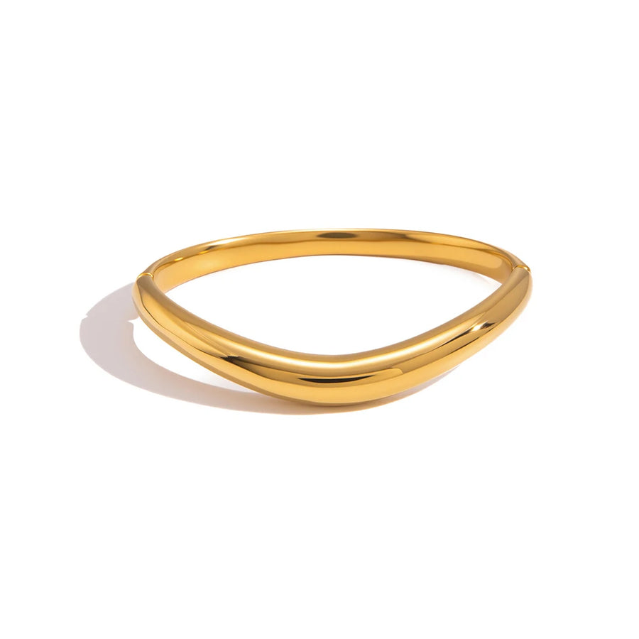 Elara Flow Bangle