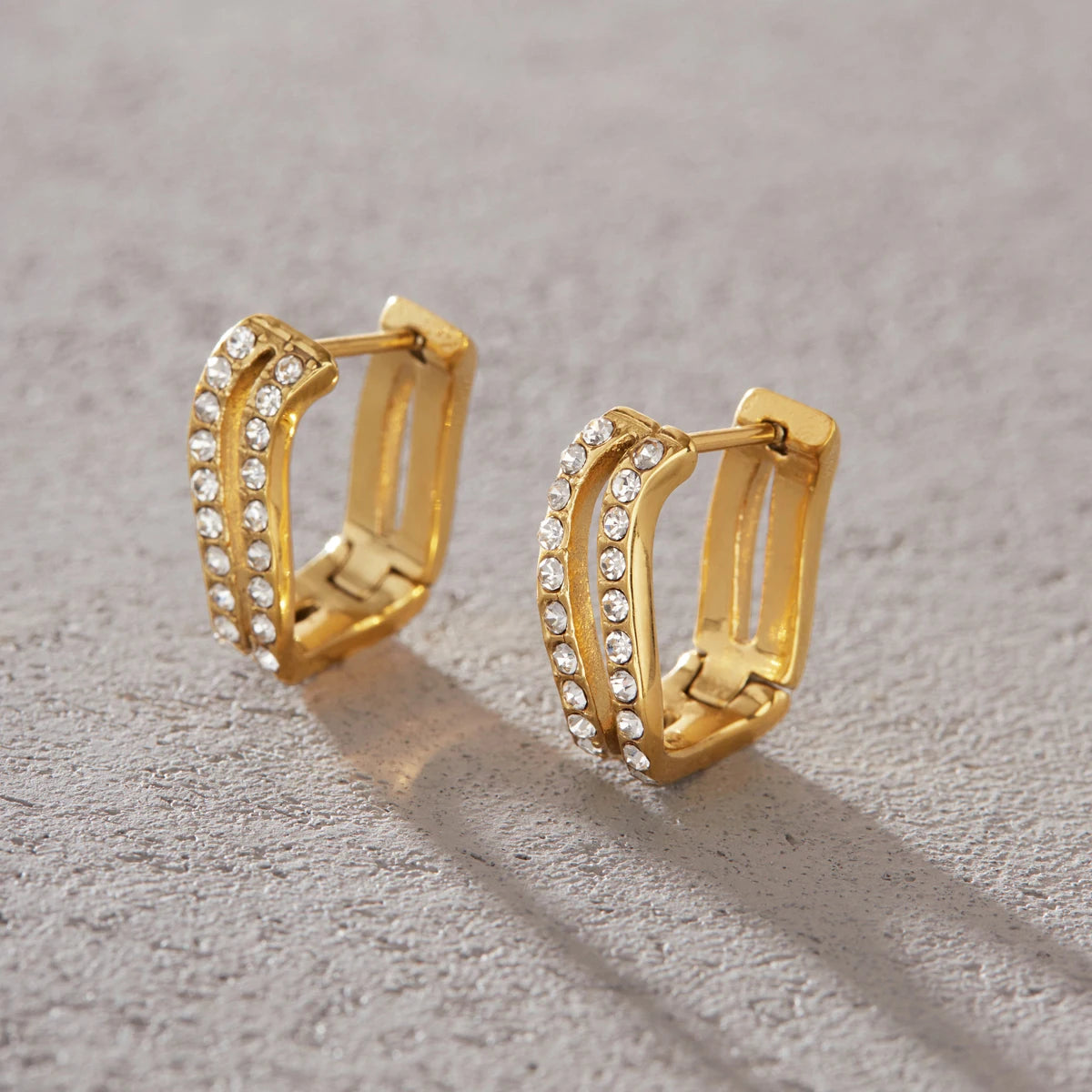 C-Ring Hollow Earring