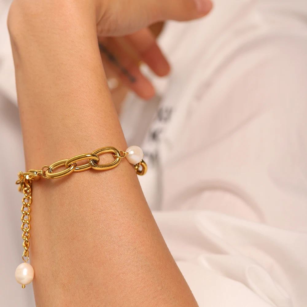 Zircon Cross Chain Bracelet